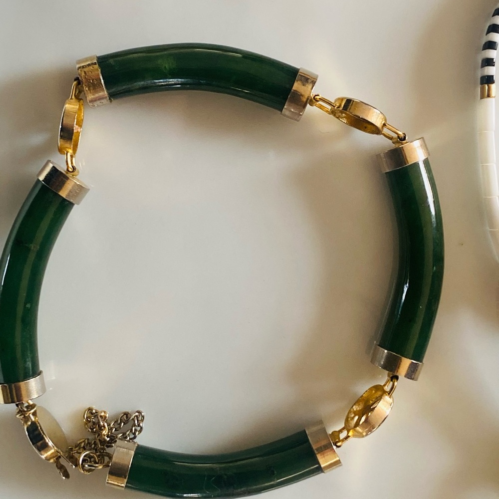 Mixed Jewelry Moment - Picture 9 of 12